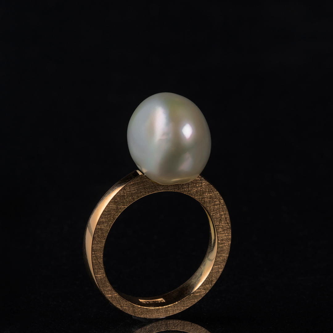 Merilin Pedastsaar - Ring 2018, Gold 750, Pearl. Sõrmus. Ehemeri OÜ