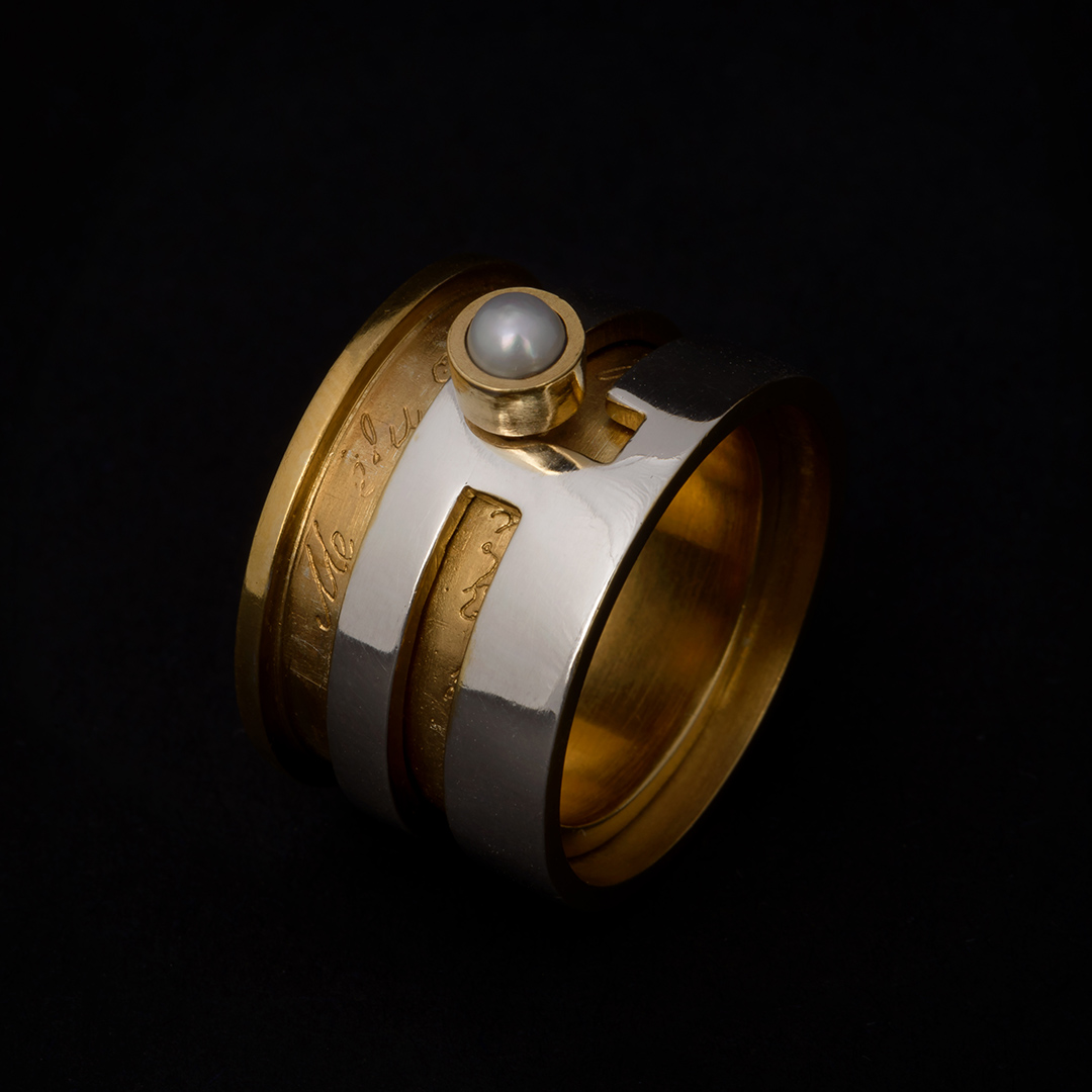 Merilin Pedastsaar - gilded silver 925, pearl. Äge sõrmus